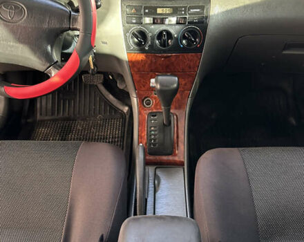 Черный Тойота Королла, объемом двигателя 1.8 л и пробегом 300 тыс. км за 6900 $, фото 7 на Automoto.ua