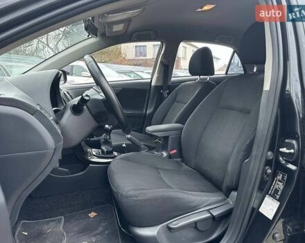 Чорний Тойота Королла, об'ємом двигуна 1.6 л та пробігом 316 тис. км за 7490 $, фото 8 на Automoto.ua