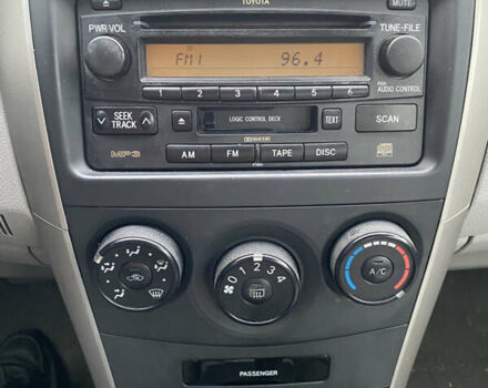 Черный Тойота Королла, объемом двигателя 1.8 л и пробегом 206 тыс. км за 5700 $, фото 11 на Automoto.ua