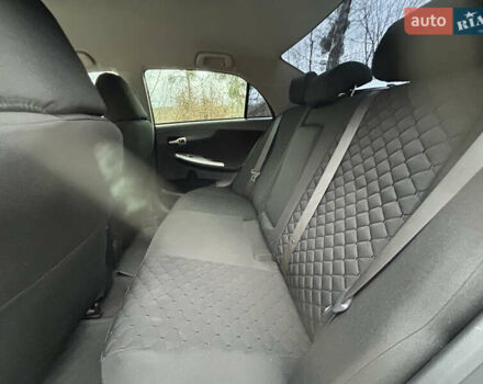 Черный Тойота Королла, объемом двигателя 1.6 л и пробегом 192 тыс. км за 6800 $, фото 16 на Automoto.ua