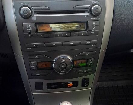 Черный Тойота Королла, объемом двигателя 1.6 л и пробегом 235 тыс. км за 7000 $, фото 9 на Automoto.ua