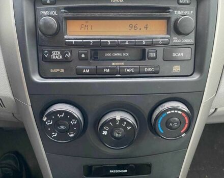 Чорний Тойота Королла, об'ємом двигуна 1.8 л та пробігом 205 тис. км за 5500 $, фото 15 на Automoto.ua