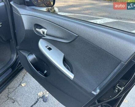 Чорний Тойота Королла, об'ємом двигуна 1.6 л та пробігом 193 тис. км за 5999 $, фото 15 на Automoto.ua
