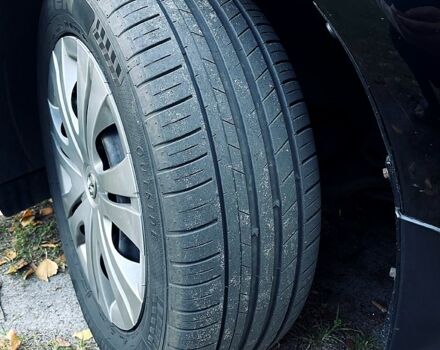 Черный Тойота Королла, объемом двигателя 1.6 л и пробегом 182 тыс. км за 7990 $, фото 2 на Automoto.ua