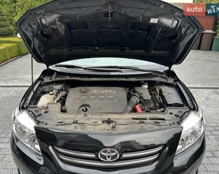 Чорний Тойота Королла, об'ємом двигуна 1.6 л та пробігом 49 тис. км за 9999 $, фото 32 на Automoto.ua