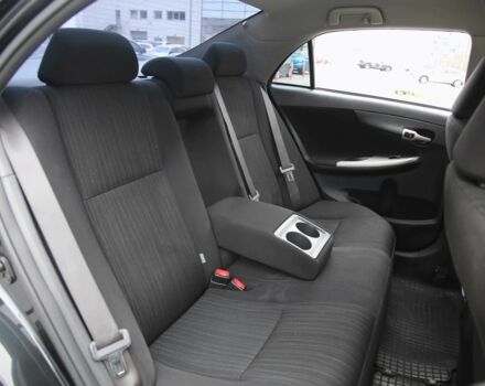 Чорний Тойота Королла, об'ємом двигуна 1.6 л та пробігом 272 тис. км за 6200 $, фото 8 на Automoto.ua