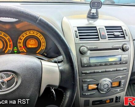 Чорний Тойота Королла, об'ємом двигуна 1.6 л та пробігом 197 тис. км за 6000 $, фото 10 на Automoto.ua