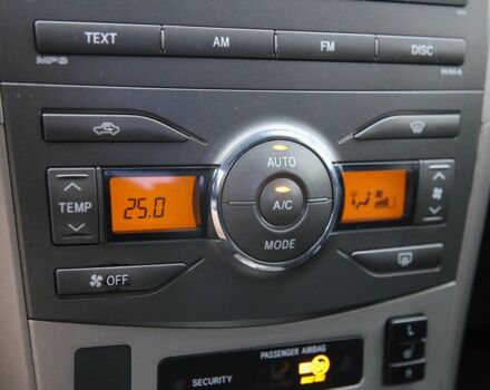 Чорний Тойота Королла, об'ємом двигуна 1.6 л та пробігом 272 тис. км за 6200 $, фото 17 на Automoto.ua