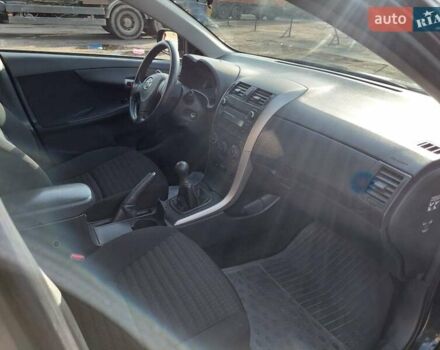 Черный Тойота Королла, объемом двигателя 1.6 л и пробегом 223 тыс. км за 7200 $, фото 6 на Automoto.ua