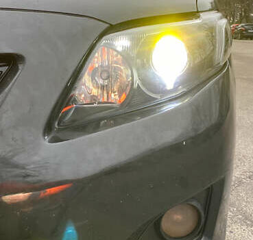 Чорний Тойота Королла, об'ємом двигуна 1.6 л та пробігом 201 тис. км за 7000 $, фото 7 на Automoto.ua