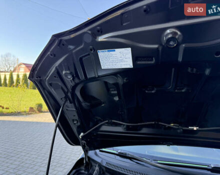 Черный Тойота Королла, объемом двигателя 1.6 л и пробегом 147 тыс. км за 6999 $, фото 87 на Automoto.ua