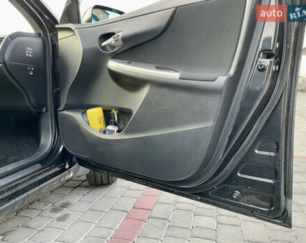 Черный Тойота Королла, объемом двигателя 1.59 л и пробегом 173 тыс. км за 7300 $, фото 10 на Automoto.ua