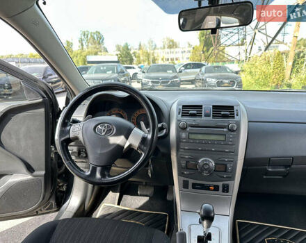 Черный Тойота Королла, объемом двигателя 1.6 л и пробегом 177 тыс. км за 7200 $, фото 19 на Automoto.ua