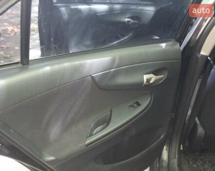 Черный Тойота Королла, объемом двигателя 1.6 л и пробегом 250 тыс. км за 5000 $, фото 6 на Automoto.ua