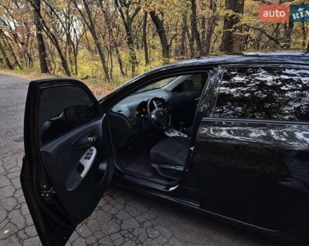 Чорний Тойота Королла, об'ємом двигуна 1.6 л та пробігом 212 тис. км за 6700 $, фото 6 на Automoto.ua