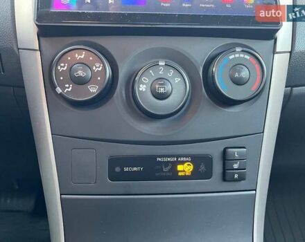 Черный Тойота Королла, объемом двигателя 1.6 л и пробегом 186 тыс. км за 7490 $, фото 22 на Automoto.ua