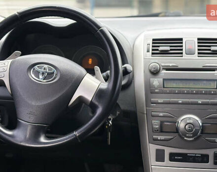 Чорний Тойота Королла, об'ємом двигуна 1.6 л та пробігом 207 тис. км за 6300 $, фото 14 на Automoto.ua