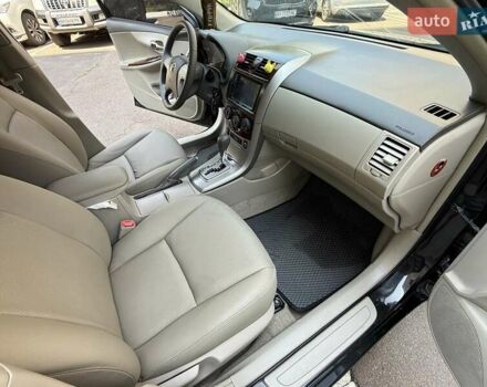 Черный Тойота Королла, объемом двигателя 1.8 л и пробегом 289 тыс. км за 7599 $, фото 5 на Automoto.ua