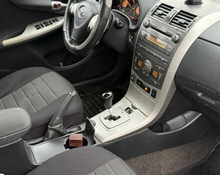 Черный Тойота Королла, объемом двигателя 1.6 л и пробегом 280 тыс. км за 6300 $, фото 10 на Automoto.ua