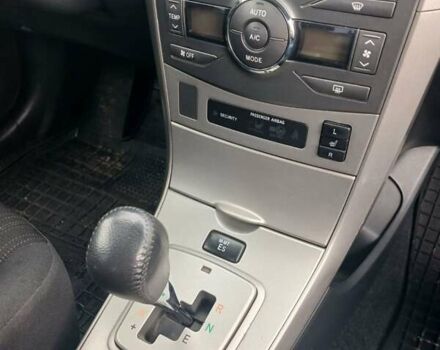 Черный Тойота Королла, объемом двигателя 1.6 л и пробегом 178 тыс. км за 5700 $, фото 4 на Automoto.ua