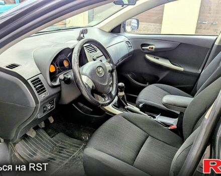 Чорний Тойота Королла, об'ємом двигуна 1.6 л та пробігом 197 тис. км за 6000 $, фото 8 на Automoto.ua