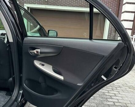 Чорний Тойота Королла, об'ємом двигуна 1.6 л та пробігом 49 тис. км за 9999 $, фото 16 на Automoto.ua