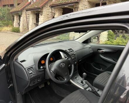 Черный Тойота Королла, объемом двигателя 1.6 л и пробегом 149 тыс. км за 6100 $, фото 15 на Automoto.ua