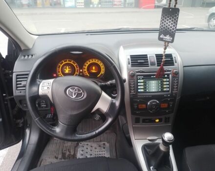Черный Тойота Королла, объемом двигателя 1.6 л и пробегом 271 тыс. км за 7500 $, фото 5 на Automoto.ua