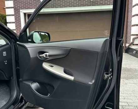 Чорний Тойота Королла, об'ємом двигуна 1.6 л та пробігом 49 тис. км за 9999 $, фото 17 на Automoto.ua