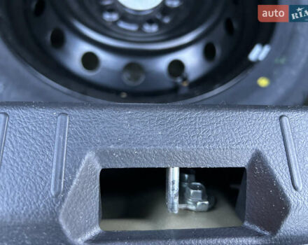 Черный Тойота Королла, объемом двигателя 1.6 л и пробегом 42 тыс. км за 10300 $, фото 30 на Automoto.ua