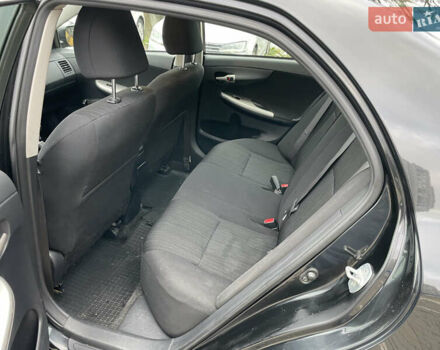 Черный Тойота Королла, объемом двигателя 1.6 л и пробегом 245 тыс. км за 7000 $, фото 5 на Automoto.ua