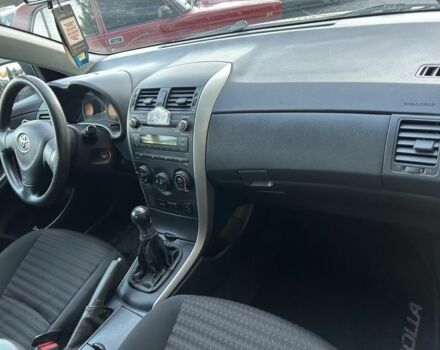 Черный Тойота Королла, объемом двигателя 1.6 л и пробегом 160 тыс. км за 7850 $, фото 11 на Automoto.ua