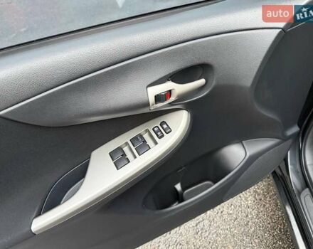 Черный Тойота Королла, объемом двигателя 1.59 л и пробегом 192 тыс. км за 9250 $, фото 17 на Automoto.ua