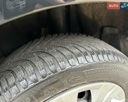 Черный Тойота Королла, объемом двигателя 1.6 л и пробегом 149 тыс. км за 5950 $, фото 23 на Automoto.ua