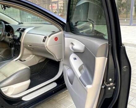 Черный Тойота Королла, объемом двигателя 1.8 л и пробегом 240 тыс. км за 7599 $, фото 4 на Automoto.ua