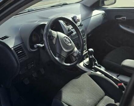 Черный Тойота Королла, объемом двигателя 1.6 л и пробегом 244 тыс. км за 6950 $, фото 13 на Automoto.ua