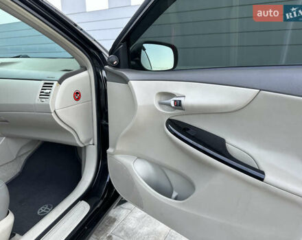 Черный Тойота Королла, объемом двигателя 1.6 л и пробегом 130 тыс. км за 9850 $, фото 29 на Automoto.ua