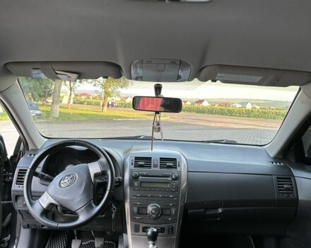 Черный Тойота Королла, объемом двигателя 1.6 л и пробегом 270 тыс. км за 8000 $, фото 6 на Automoto.ua