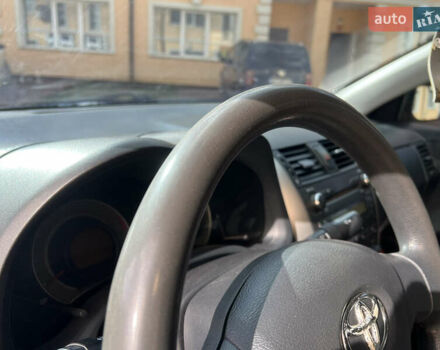 Черный Тойота Королла, объемом двигателя 1.3 л и пробегом 236 тыс. км за 4999 $, фото 18 на Automoto.ua