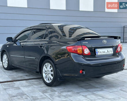 Черный Тойота Королла, объемом двигателя 1.6 л и пробегом 130 тыс. км за 9850 $, фото 5 на Automoto.ua