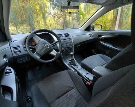 Черный Тойота Королла, объемом двигателя 1.3 л и пробегом 115 тыс. км за 5499 $, фото 15 на Automoto.ua