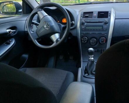 Черный Тойота Королла, объемом двигателя 1.3 л и пробегом 115 тыс. км за 5499 $, фото 13 на Automoto.ua