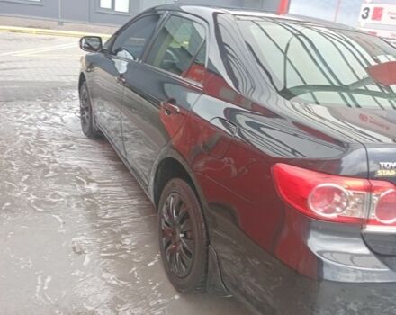 Чорний Тойота Королла, об'ємом двигуна 1.3 л та пробігом 199 тис. км за 7000 $, фото 4 на Automoto.ua