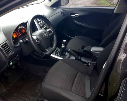 Черный Тойота Королла, объемом двигателя 1.3 л и пробегом 98 тыс. км за 8700 $, фото 5 на Automoto.ua