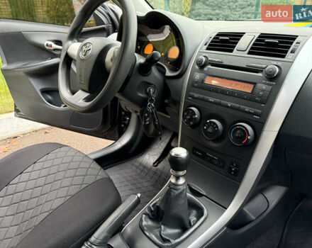 Черный Тойота Королла, объемом двигателя 1.4 л и пробегом 235 тыс. км за 7350 $, фото 24 на Automoto.ua