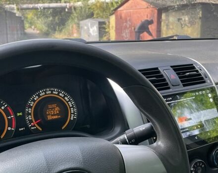 Черный Тойота Королла, объемом двигателя 1.3 л и пробегом 228 тыс. км за 7200 $, фото 4 на Automoto.ua