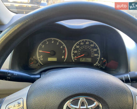 Черный Тойота Королла, объемом двигателя 1.8 л и пробегом 299 тыс. км за 10500 $, фото 7 на Automoto.ua