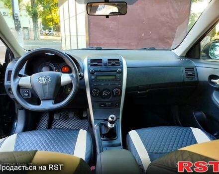 Чорний Тойота Королла, об'ємом двигуна 1.3 л та пробігом 0 тис. км за 7200 $, фото 5 на Automoto.ua