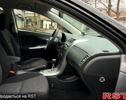 Черный Тойота Королла, объемом двигателя 1.6 л и пробегом 83 тыс. км за 10800 $, фото 4 на Automoto.ua