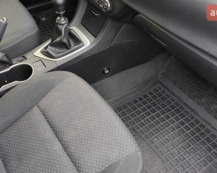 Черный Тойота Королла, объемом двигателя 1.6 л и пробегом 148 тыс. км за 12400 $, фото 21 на Automoto.ua